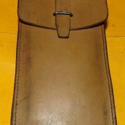 PORTE MAGASINS POUR  P.M MAT 49  EN CUIR BEIGE DE 1962  DE L'ARMEE DE TERRE DE L'ARMEE FRANCAISE,  P