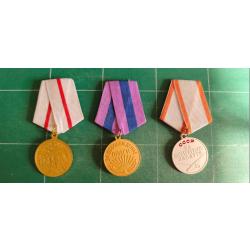 3 m&eacute;dailles militaires URSS WW2