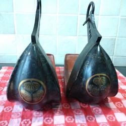 &Eacute;triers japonais anciens samoura&iuml; Abumi p&eacute;riode Edo Tokugawa