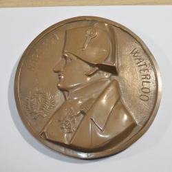 M&eacute;daille Mural NAPOLEON BONAPARTE WATERLOO 15.5 cm comm&eacute;morative bronze moul&eacute; XIX