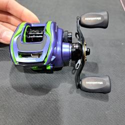 Moulinet Megabass FX 68 L VIOLA