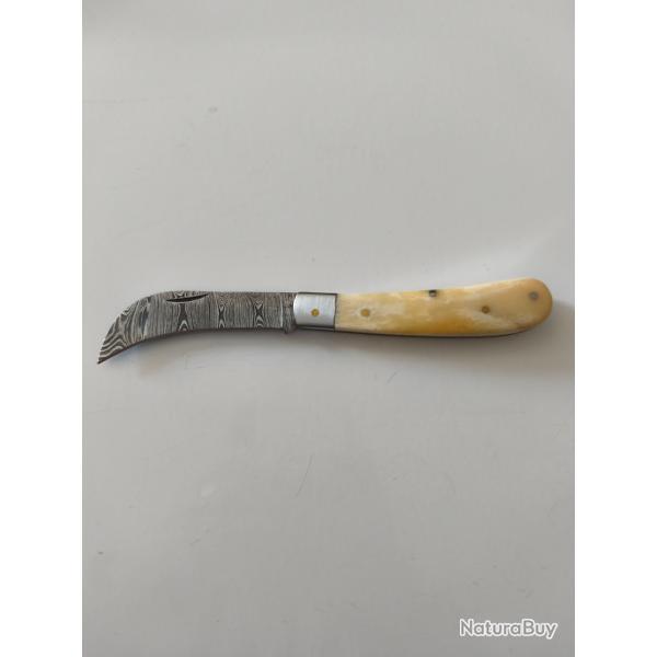 Couteau lame serpette