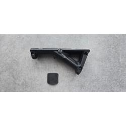 Poign&eacute;e avant angulaire