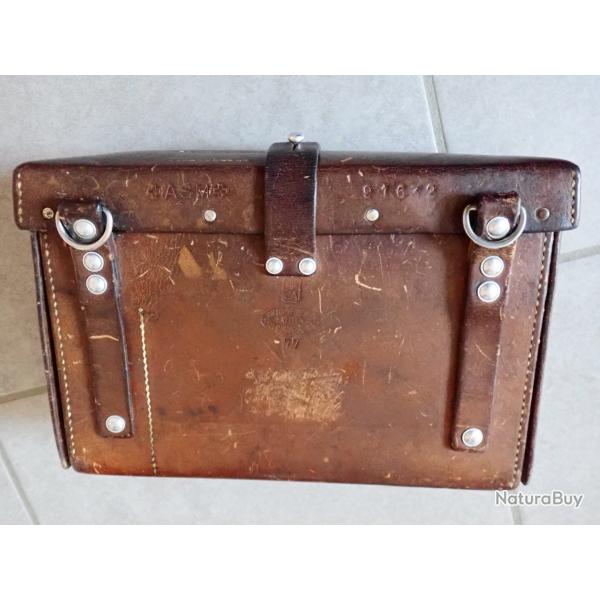 1977 Trousse d'infirmier, secours Suisse. Sacoche moto