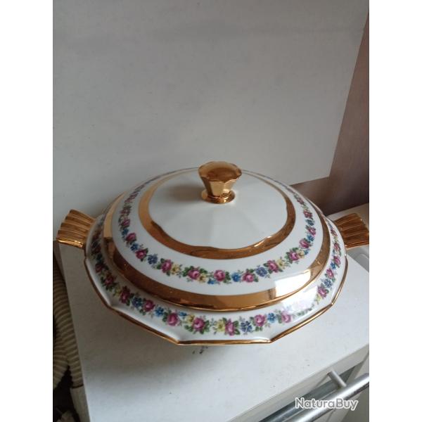 soupi�re en porcelaine d'art dor� J.R  France hauteur 18 cm x 33 cm