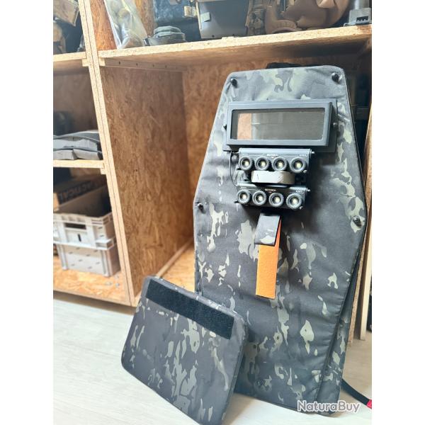 Bouclier tactique nij3 MB avec lampes P20