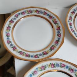 assiettes a desert x 4 en porcelaine d'art sign&eacute; J.R diam&egrave;tre 17,5 cm