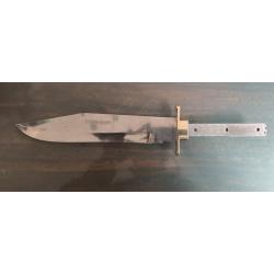 Couteau Bowie ROMO (Rosenbaum & Mogal) Solingen, produit en Brasil.Sans manche.