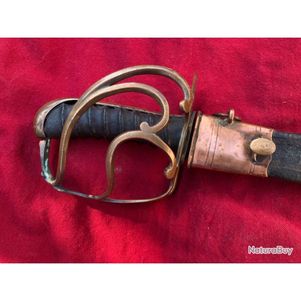 Sabre r�volutionnaire dit de mineur au cuivre de bord rouge