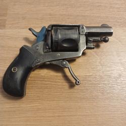 Buldog Saint Etienne cal 320 et ces 6 balles d'origines