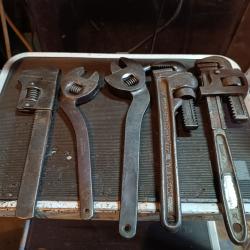 Lot diverses cl&eacute; a griffe cl&eacute; a molette cl&eacute; anglaise ancienne qualit&eacute; professionnelle