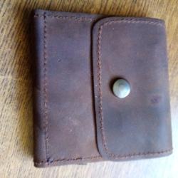 Pochette &agrave; balles neuve ( Cuir)