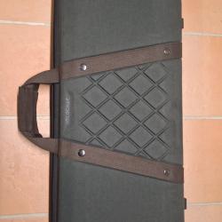 Mallette semi-rigide solognac jamais servie..