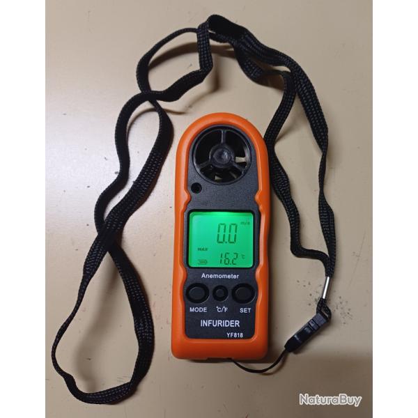 An�mom�tre avec coque silicone