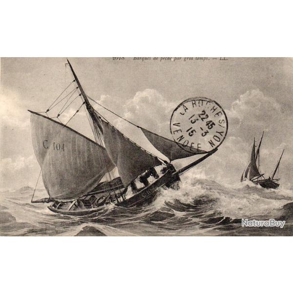 Carte Postale Ancienne - Bateaux de P�che en Mer Agit�e -N�7619