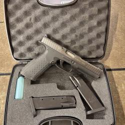 Pistolet Arsenal Firearms Strike One noir 9x19 mm