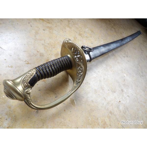 SABRE officier infanterie mod 1855 dat� 1881 Ch�tellerault rarement rencontr� dans cette fabrication