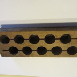 Planche a douilles a broche rechargement calibre 16 Manufrance