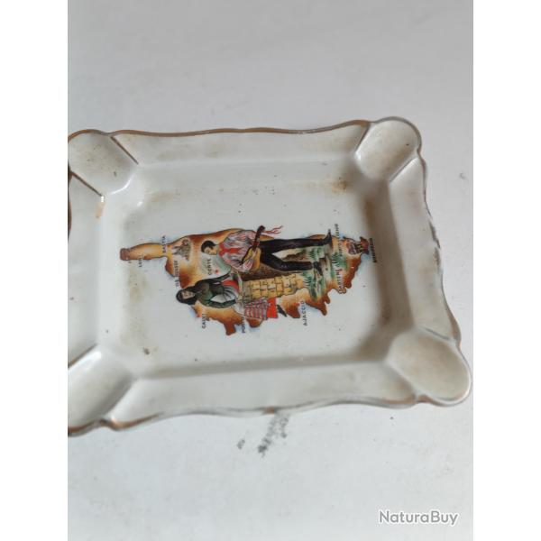 cendrier en porcelaine 13 cm x 10 cm