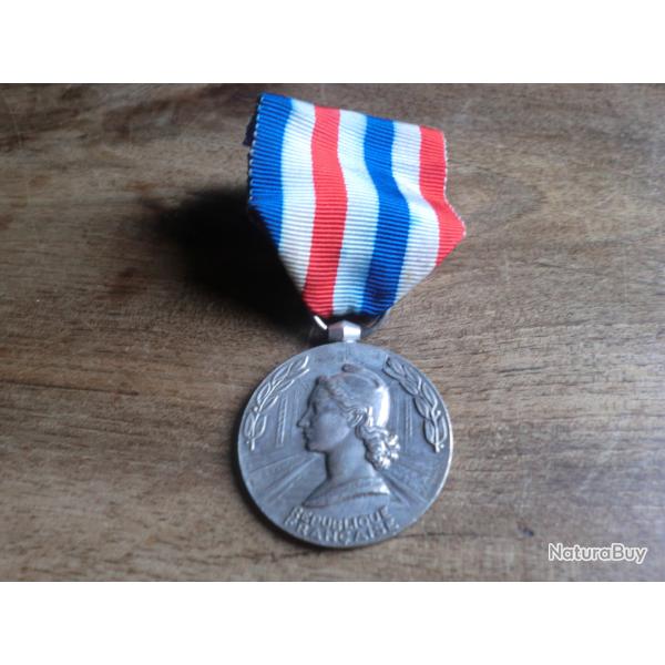 m�daille d'honneur des chemin de fer / j. guilhon  1965
