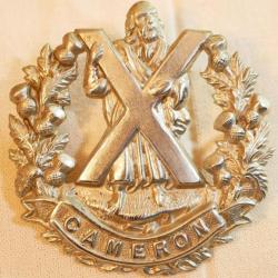 DDAY44 - CAP BADGE BRITANNIQUE Queens Own Cameron Highlanders Regiment provenance NORMANDIE 1944