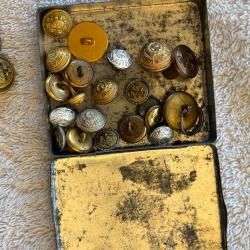 lot  30 boutons d'uniforme