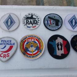 lot de patchs diff&eacute;rents,neufs