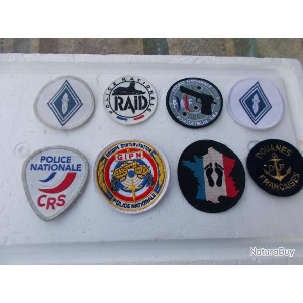 lot de patchs diff�rents,neufs