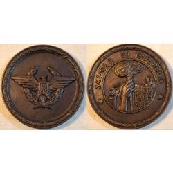ITALIE WWII - Lourde m&eacute;daille bronze &eacute;cole guerre SCUOLA DI GUERRA - REF SDB25MED017