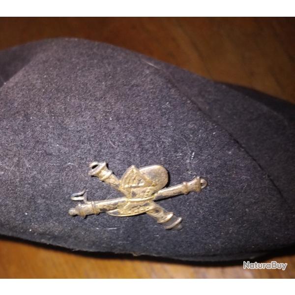 B�ret militaire ? A d�terminer