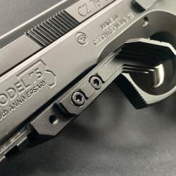 Repose Pouce Universel R&eacute;glable en Aluminium anodis&eacute; Noir