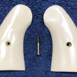 Plaquettes de crosse ivoirine pour Colt Python "I" frame