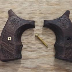Plaquettes bois noyer Smith & Wesson Safety 38 (V2)