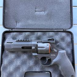 Revolver Taurus Raging Hunter - .44 Magnum