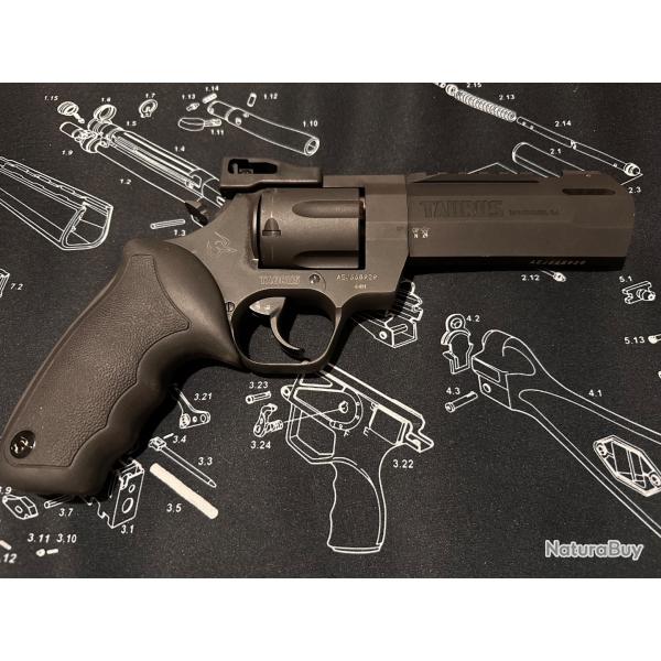 Revolver Taurus Raging Hunter - .44 Magnum