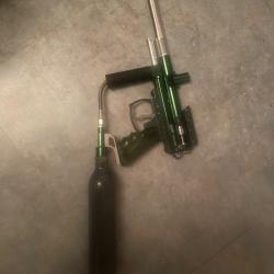 Paint-ball id&eacute;al d&eacute;butant + bouteille CO2 + r&eacute;servoir &agrave; billes