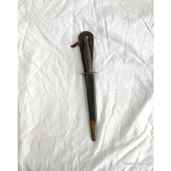 Arme blanche - GB466635.a Dague Fairbairn