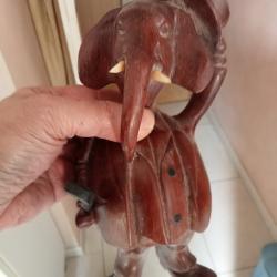 statuette &eacute;lephant  en bois hauteur 22,5 cm