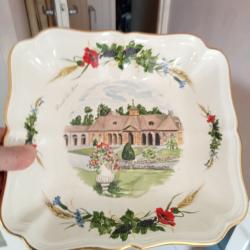 plat en faience alsacienne 24 cm x 25 cm