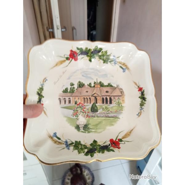 plat en faience alsacienne 24 cm x 25 cm