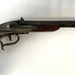Ancien Pistolet d'Apparat D&eacute;coratif Salon Percussion Mont&eacute; Fer Sculpt&eacute; & Bois