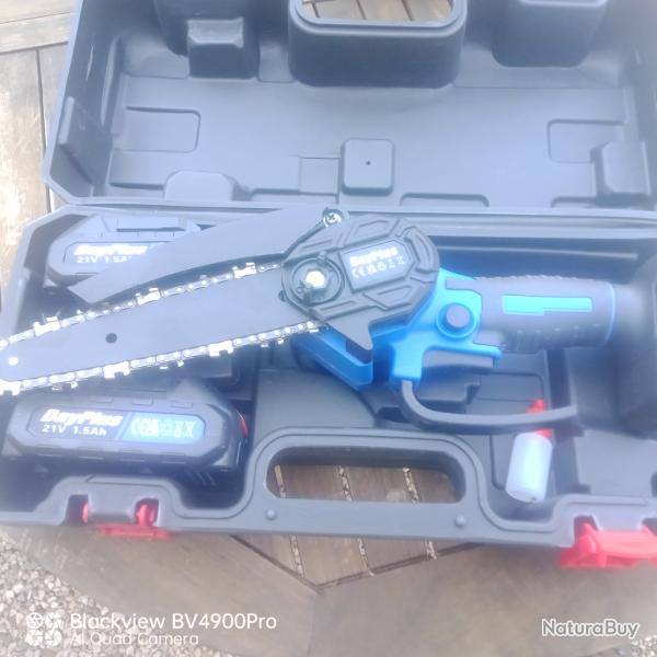 Tron�onneuse �lagueuse sur batterie.....