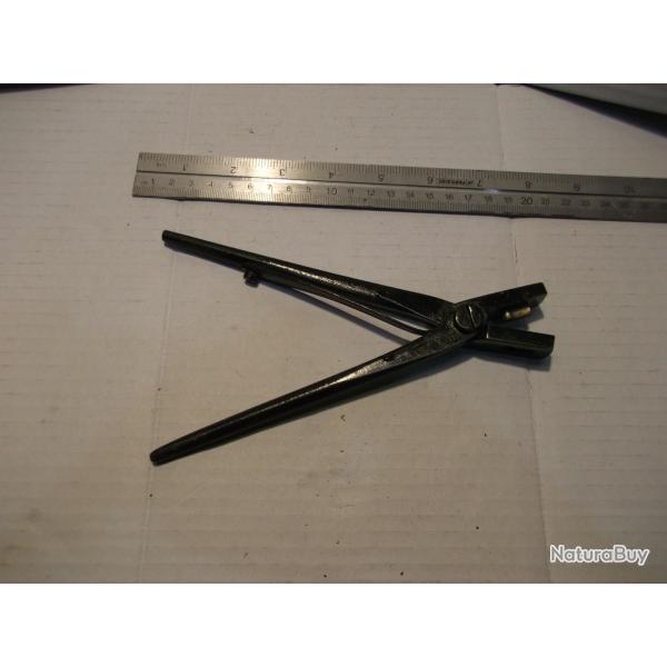 Ancien marquage animal par poin�on d'oreille