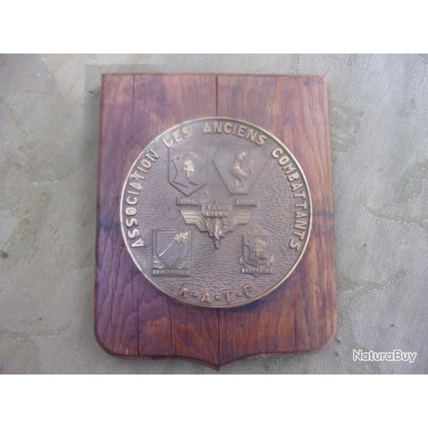 plaque comm�morative Association des Anciens combattants de la RATP