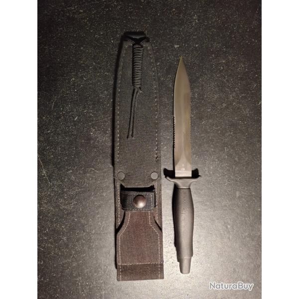 couteau Gerber mark 2