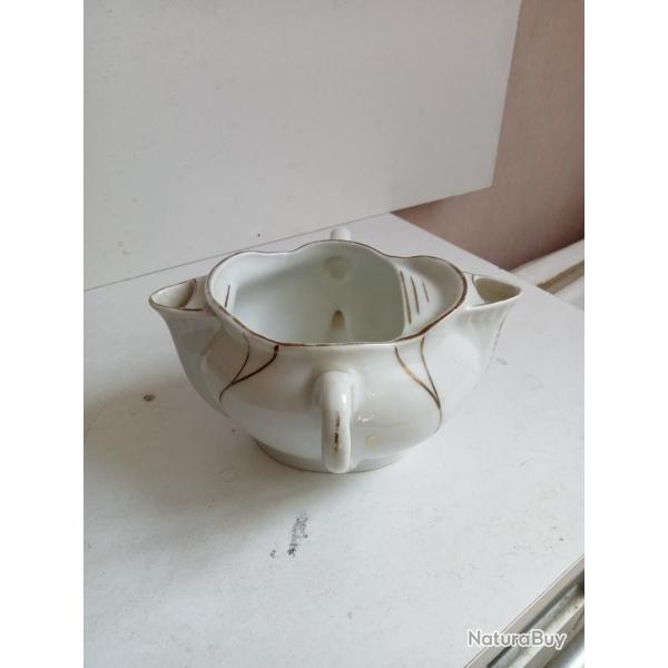 pot en porcelaine hauteur 8 cm x 14 cm