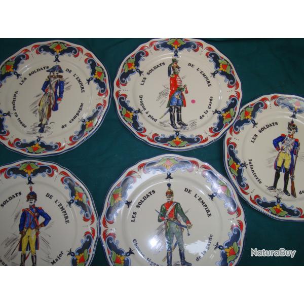LOT DE 5 ASSIETTES THEME MILITAIRE 1er EMPIRE