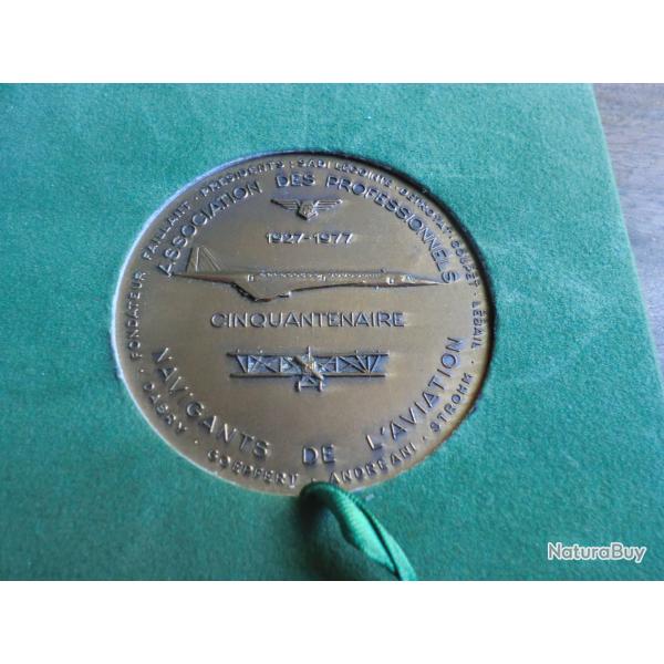 coffret cinquantenaire navigants de l'aviation / arthus bertrand paris