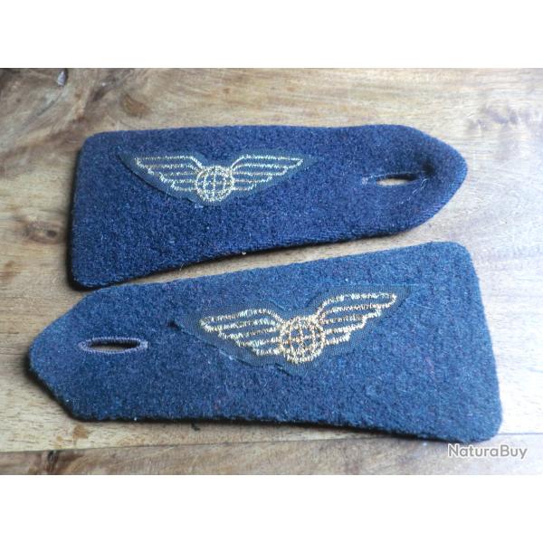 paire  d' �paulettes  air