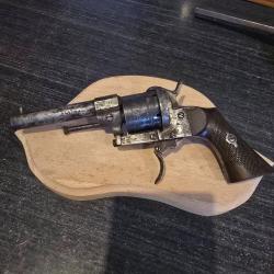 Revolver a broche 10 mm type lefaucheux